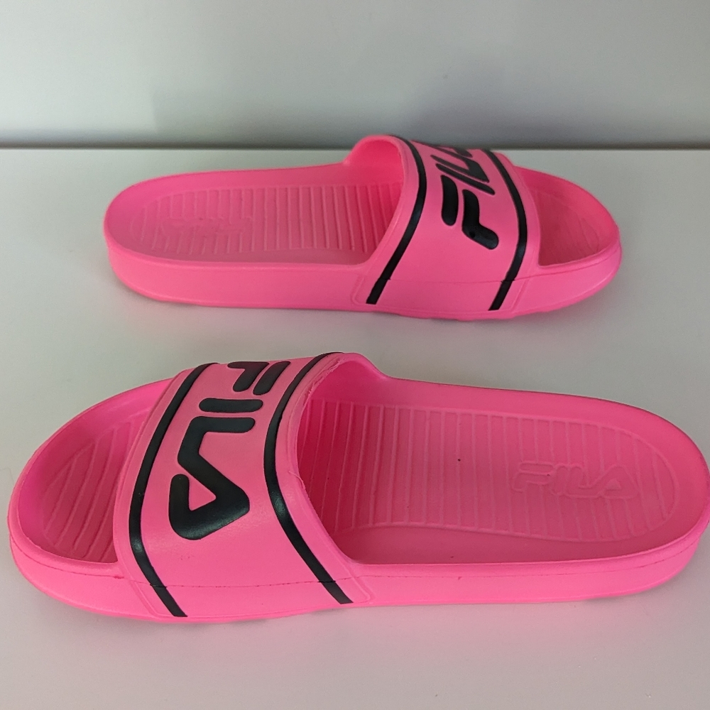FILA slides